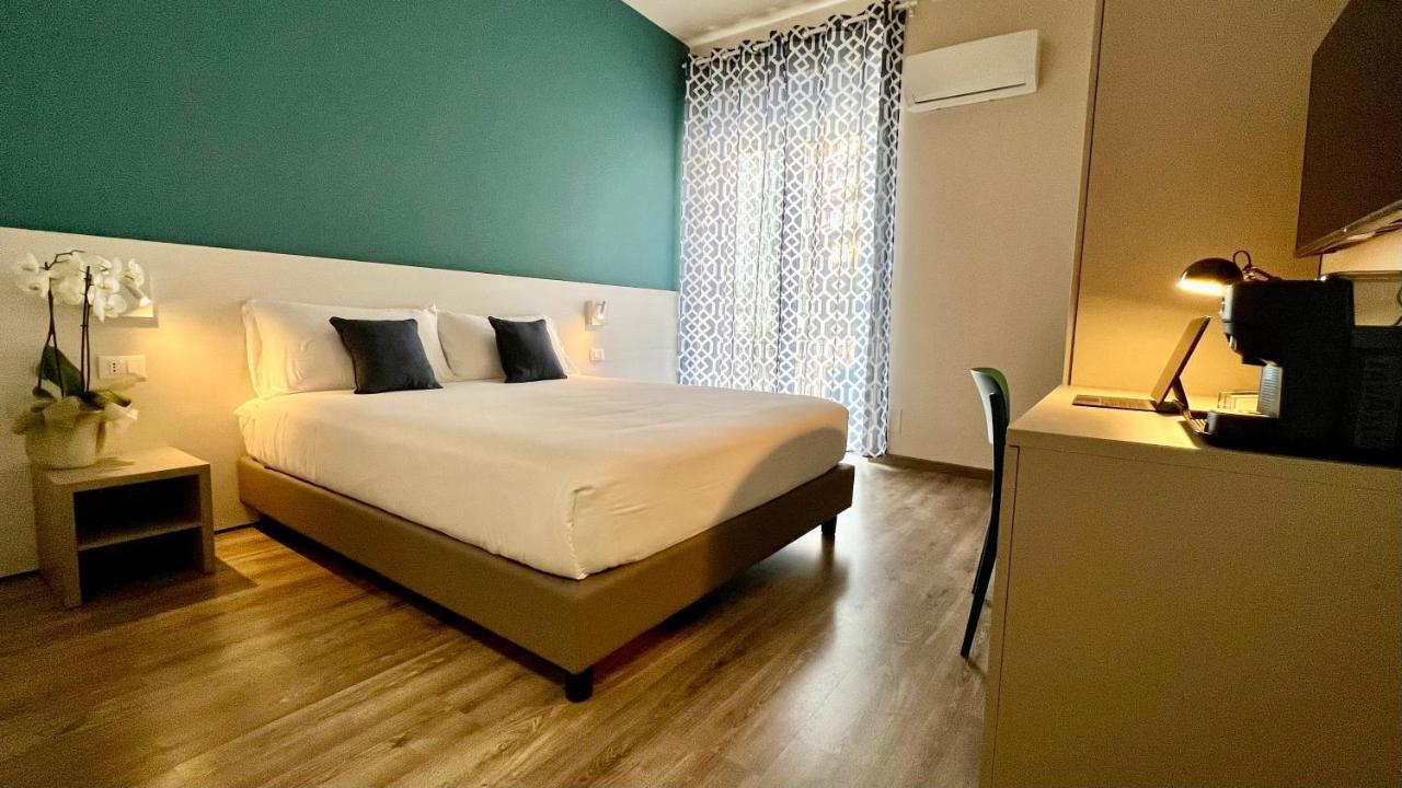 Arkadia 2.0 Hotel กาญารี ภายนอก รูปภาพ