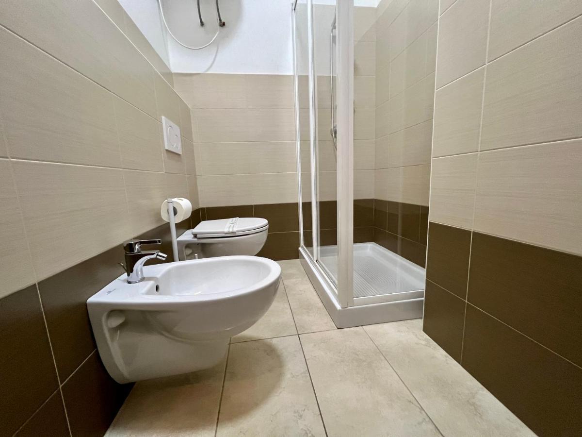 Arkadia 2.0 Hotel กาญารี ภายนอก รูปภาพ